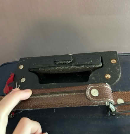 Photo of free Old suitcase (Selhurst SE25) #4