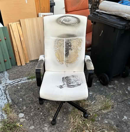 Photo of free Office chair for up-cycling (Selhurst SE25) #1