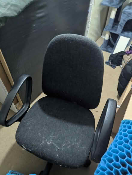 Photo of free Small desk and chair (London Road) #2