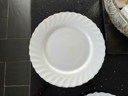 Photo of free White Dinner set (Nazeing CM19) #3