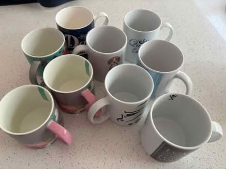 Photo of free Selection of mugs (Wandsworth Common) #1