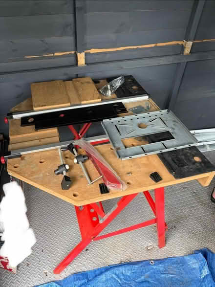 Photo of free work bench, dunlop, good and sturdy (Elm Park, Hornchurch RM12) #1