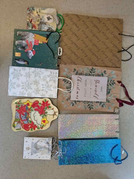 Photo of free Gift and bottle bags (Stonehouse GL10) #2