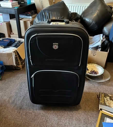 Photo of free Large suitcase (Selhurst SE25) #1