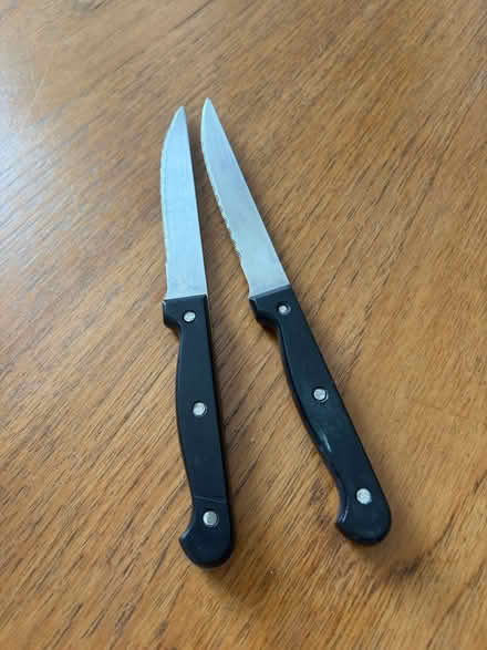 Photo of free 2 steak knives (L8) #1