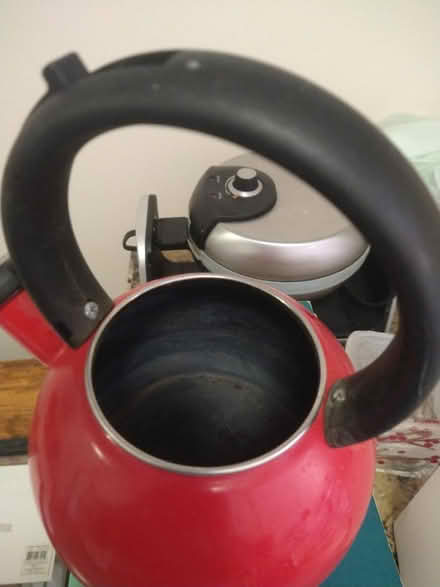 Photo of free A tea pot and a frame (Foggy Bottom) #1