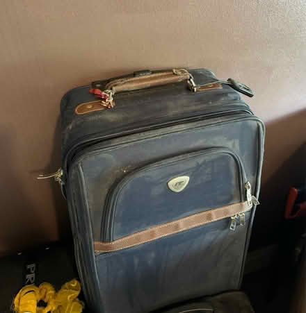 Photo of free Old suitcase (Selhurst SE25) #2