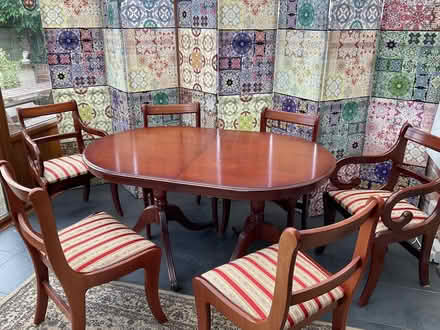 Photo of free Dining table and SIX chairs (Eythorne CT15) #3