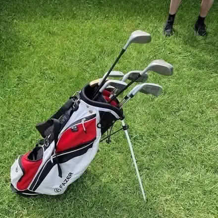 Photo of Golf clubs/ bag (Chesham HP5) #1
