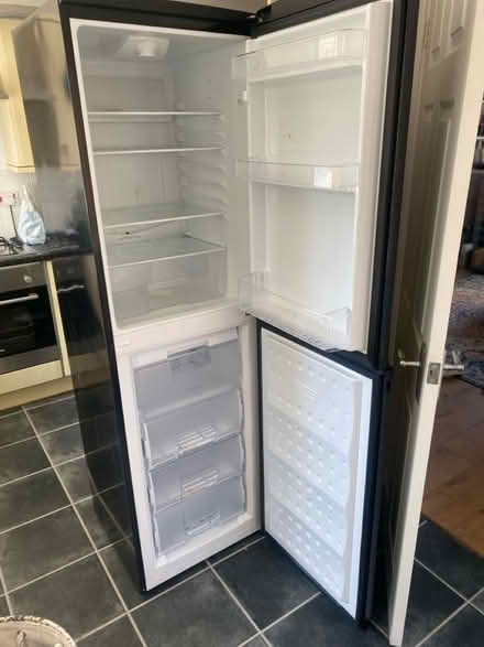 Photo of free Fridge Freezer needs fixing (Perdiswell WR3) #2