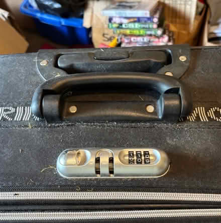 Photo of free Large suitcase (Selhurst SE25) #3