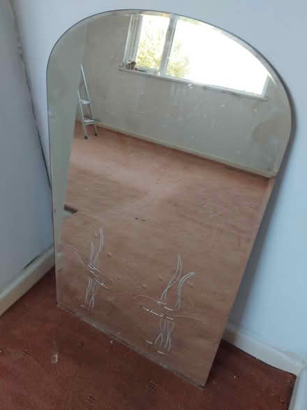 Photo of free Mirror with fish engraving (TR14) #1