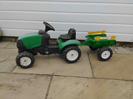 Photo of free Childs push-along tractor with trailer. (Welwyn AL6) #1