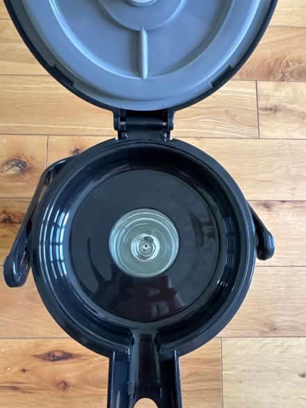 Photo of free 1.9 L thermos for clubs, camping (Edwalton NG12) #4