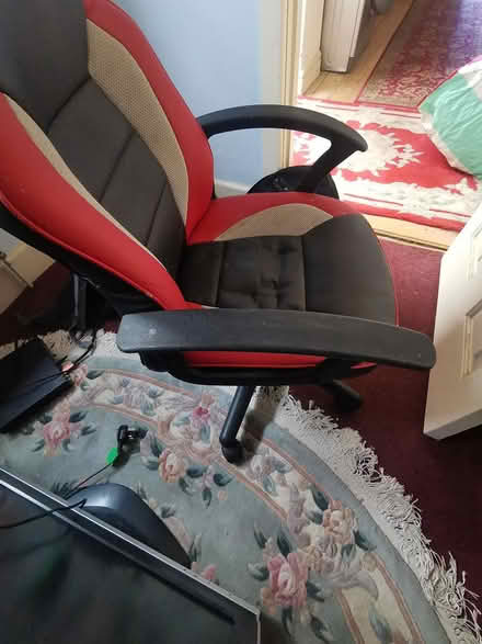 Photo of free Gaming Chair (Parkstone BH14) #4