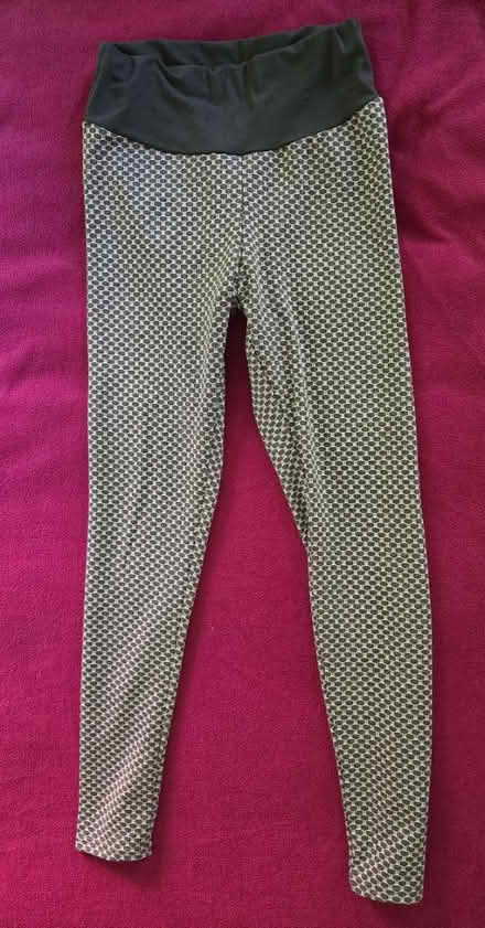 Photo of free Gray & White Honeycomb Leggings - A (West 7th) #1