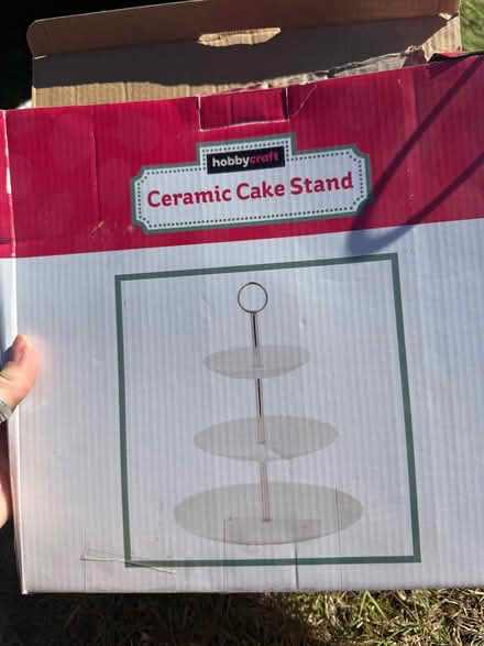 Photo of free Ceramic cake stand no.2 (Welling DA16) #1