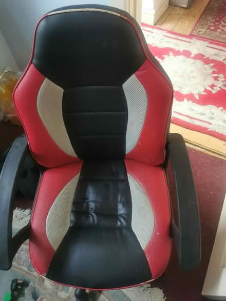 Photo of free Gaming Chair (Parkstone BH14) #1