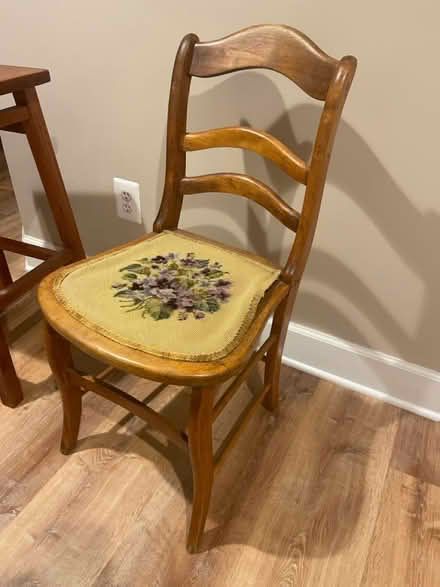 Photo of free Antique chair small (South Leesburg near Brambleton) #1