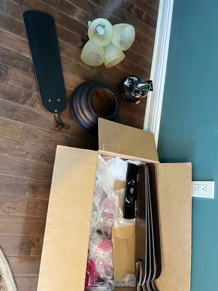 Photo of free Ceiling fan (Lindenhurst) #2