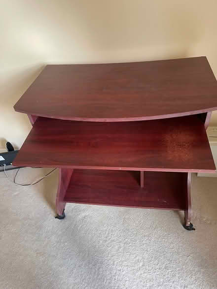 Photo of free Workstation & tv unit (Dunstable LU6) #2