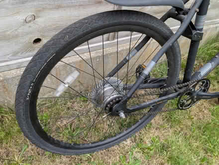 Photo of free Bike bicycle Adult hybrid Carrera 8 (Heaton Norris SK4) #2