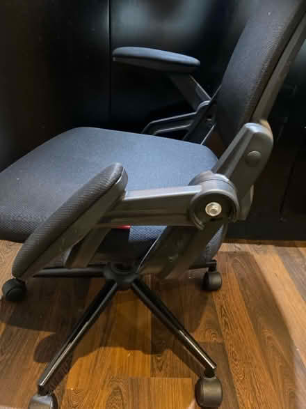 Photo of free Desk chair (Clerkenwell EC1R) #3