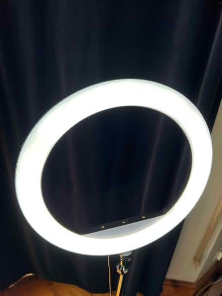 Photo of free Ring light with tripod (Oldfield Park BA2) #4