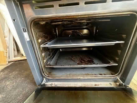 Photo of free Electric oven and gas hob (SE26 4EU) #3