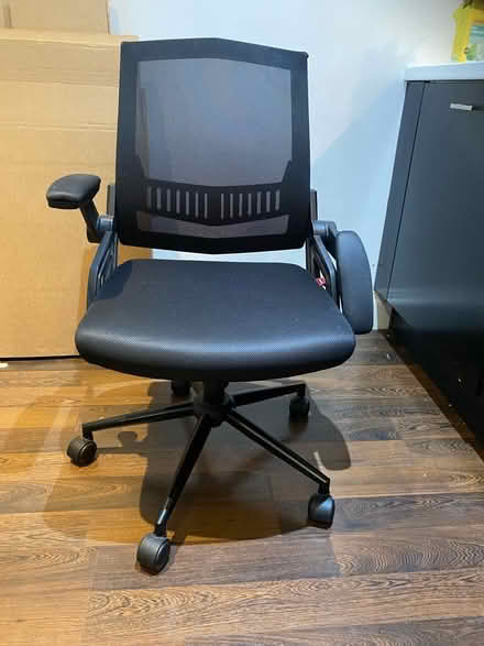 Photo of free Desk chair (Clerkenwell EC1R) #1