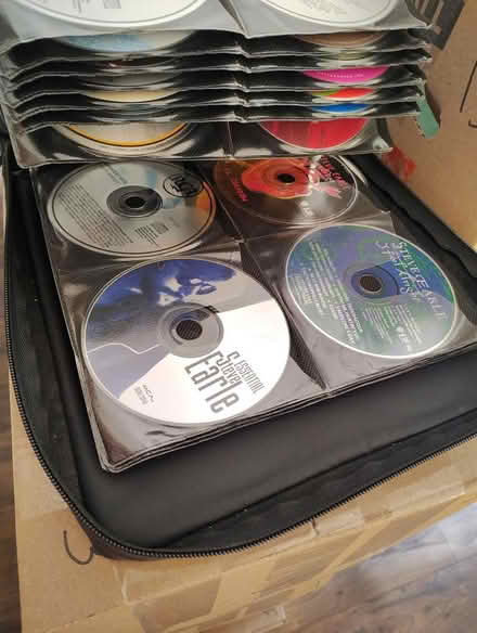 Photo of free CD collection (97051) #1