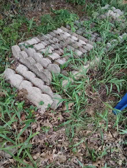 Photo of free Flowerbed edgers (Near first Baptist) #4