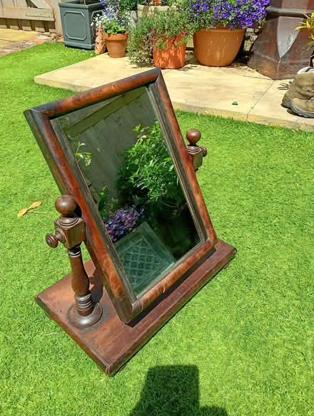 Photo of free Old dressing table mirror (Stroud GL5) #1