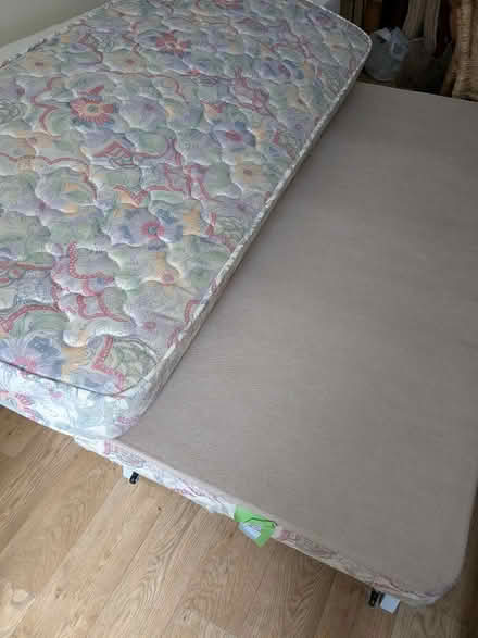 Photo of free Single guest bed (Ickleford) #3