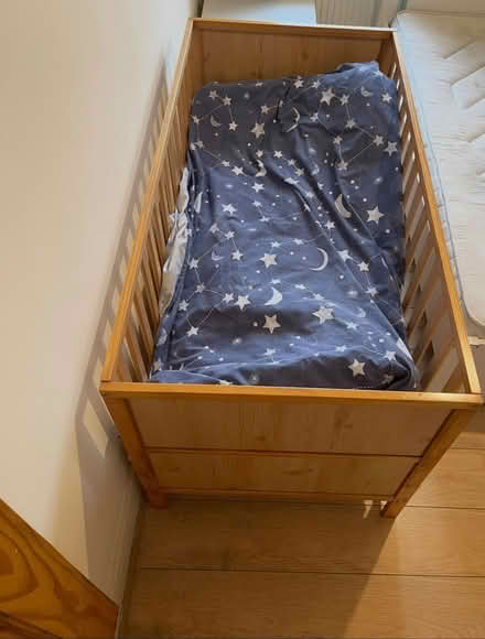 Photo of free cot bed for kids (South Croydon CR2) #2