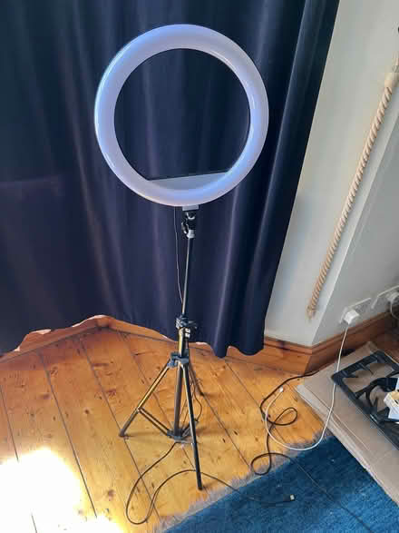 Photo of free Ring light with tripod (Oldfield Park BA2) #1