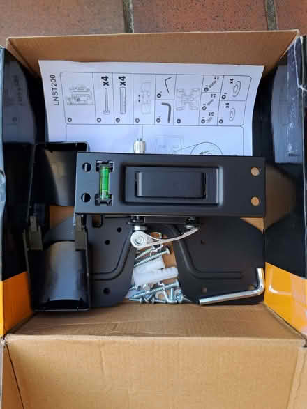 Photo of free TV wall mount (Walton Manor OX2) #4