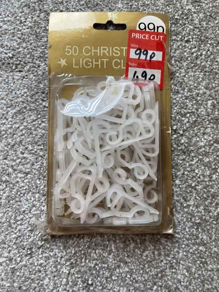 Photo of free Christmas light clips (Whinfield DL1) #1
