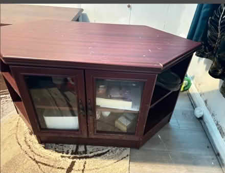 Photo of free Tv stand (S662QB) #1
