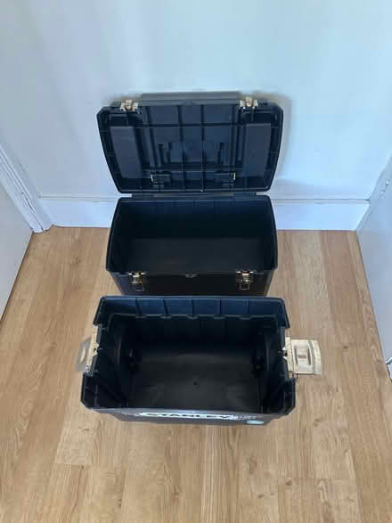 Photo of free Stanley tool box on wheels (Barnet EN5) #4