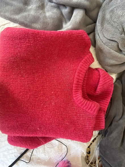 Photo of free ASOS size 18 pink jumper (Park street st albans AL2) #1
