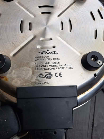 Photo of free Table top electric pan with lid (Darley Hillside DE4) #2