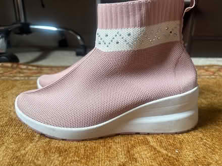 Photo of free Women shoes (Drylaw EH4) #2