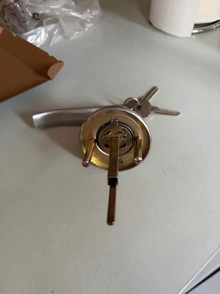 Photo of free doorknob hardware (Camden Square NW1) #1