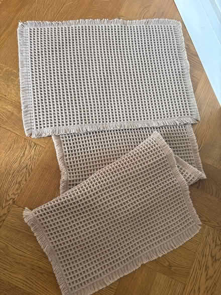 Photo of free 2x bath mats (Sw209) #1