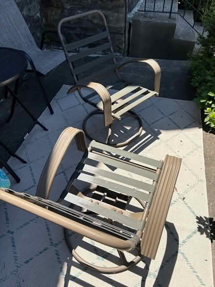 Photo of free Outdoor furniture (Drexel Hill) #4