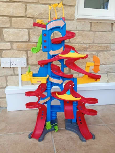 Photo of free Child's toy roadway & 3 cars (Stroud GL5) #1
