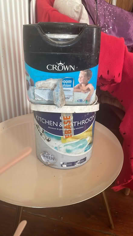 Photo of free 2 blue tubs of Kitchen/ bathroom paint (Reading West RG1) #1