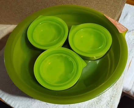 Photo of free Aladdin Collapsible Salad Bowl (Saugus) #1