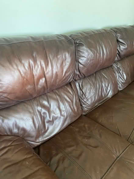 Photo of free leather sofa (Watford WD25) #3